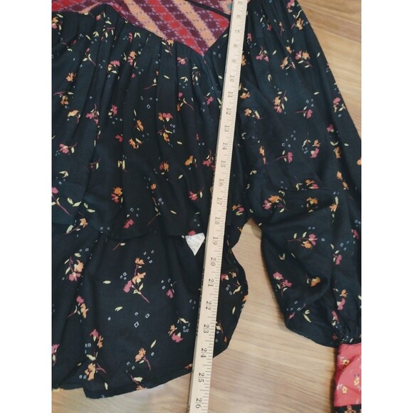 Free People Lady Lou Embroidered Black Blouse size medium Blouse FREE SHIPPING! - Picture 10 of 13